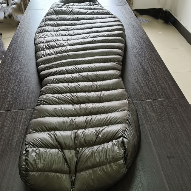 WindStopper Sleeping Bag 80% Grey Duck Down Mummy Style Camping Down Sleeping Bag